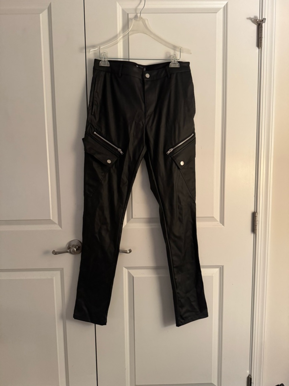 ASOS Black Cargo Zip-Detail Men's Pants size 32x34